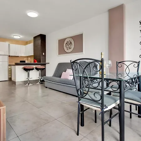 Chasna * Costa del Silencio